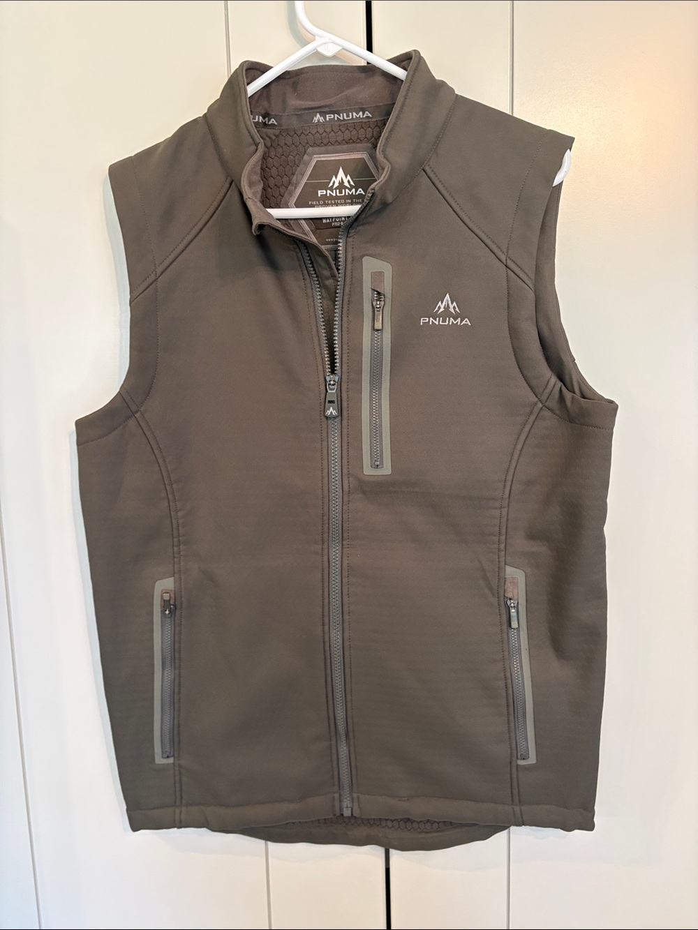 Men's Pnuma Brown Softshell Vest with Zip Pockets CB